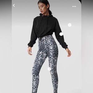 Gray snake print leggings